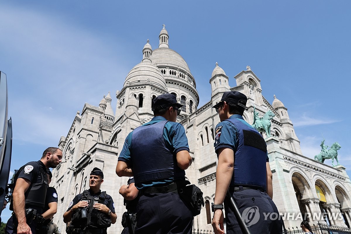 法兰克福vs波鸿球员评分：马尔穆什9.2分，马克西米利安-维特克5.4分